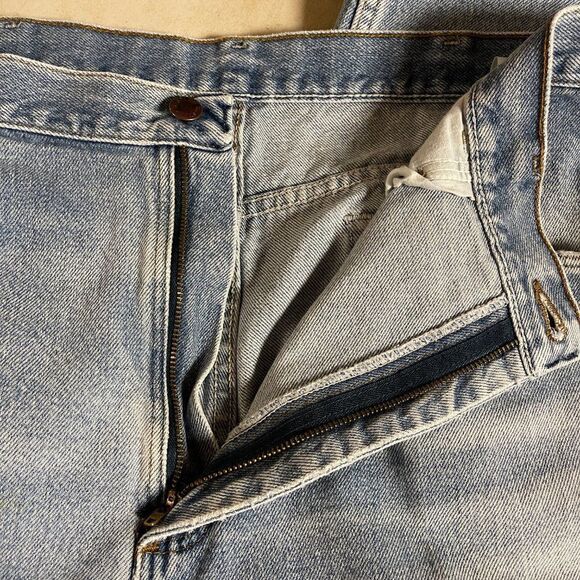 VINTAGE RUSTLER DISTRESSED FADED LIGHT BLUE DENIM JEANS 38x32 - Picture 11 of 11